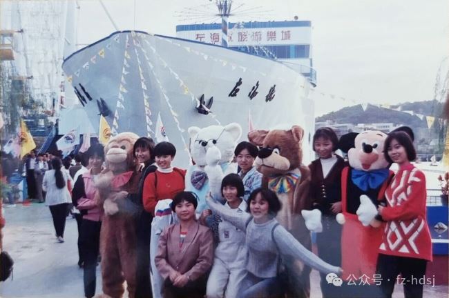 庆三十华诞 赴深海之约